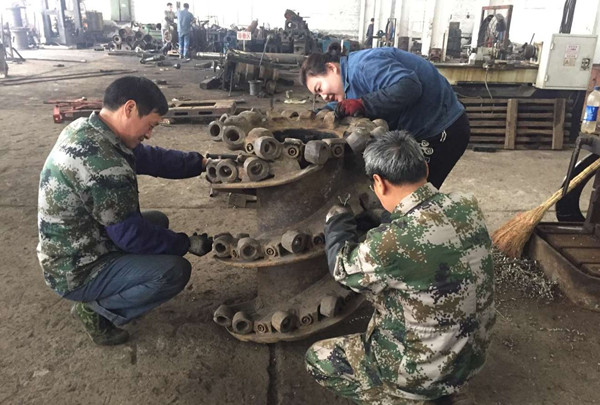 机修厂挑战维修难题提升维修水平 (1)_副本.jpg